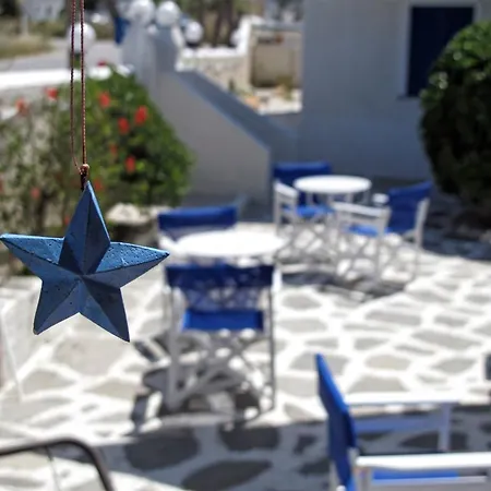 Angelina * Parikia (Paros)